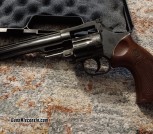 Dan Wesson .357 Mag 6' barrel 6-shot revolver with holster and ammo belt
